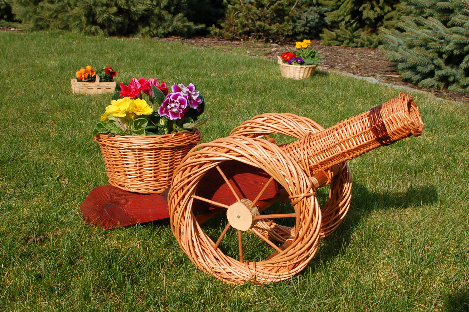Dekorative Rattankanone hell