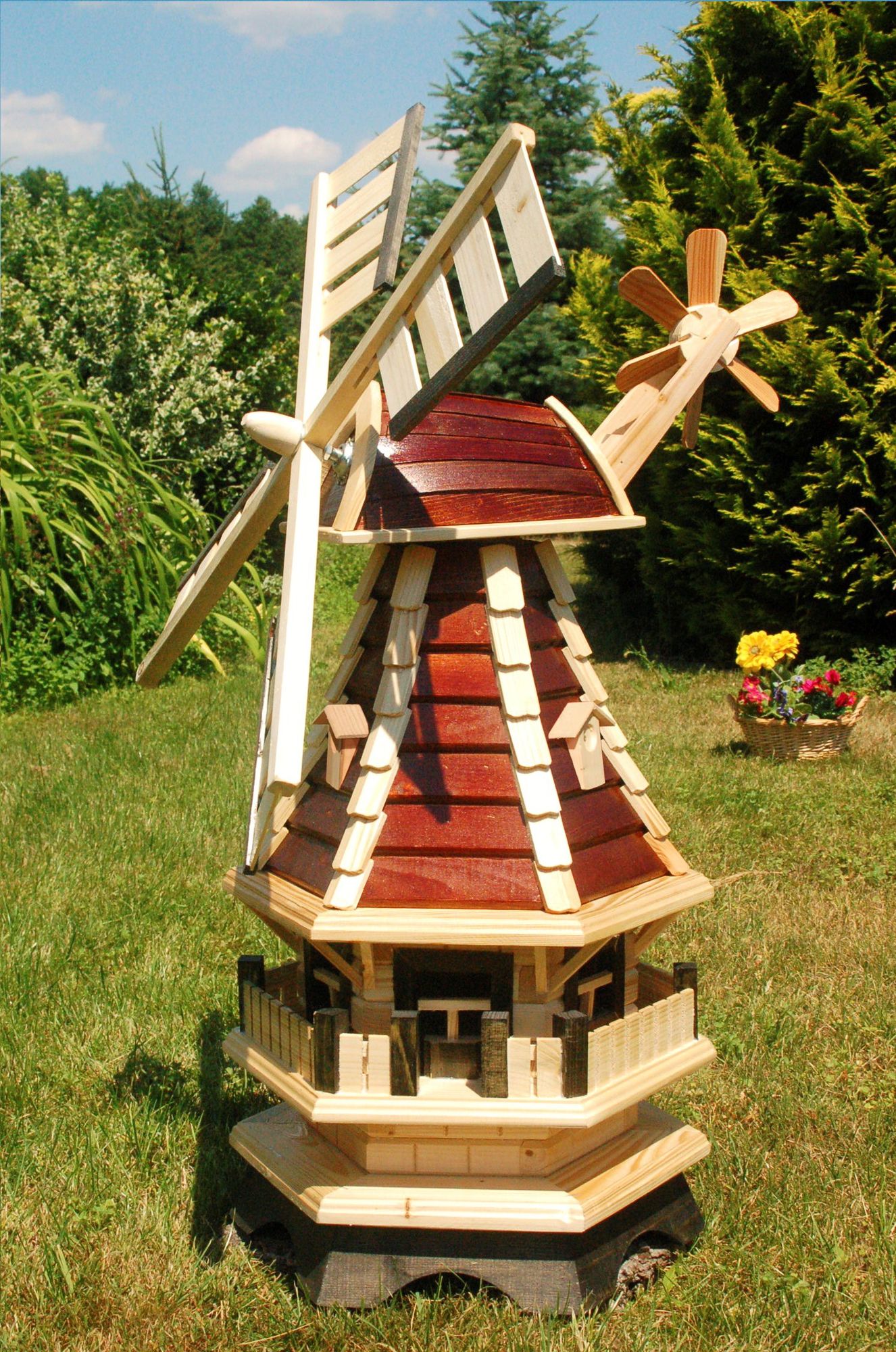 Norddeutsche Windmühle, kugelgelagert 1, m Lamellendach , Solarbeleuchtung, braun