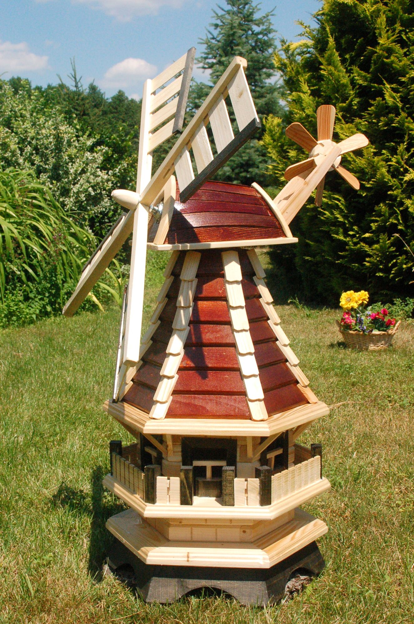 Kleine Windmühle verschiedene Hölzer – Höhe 1 Meter