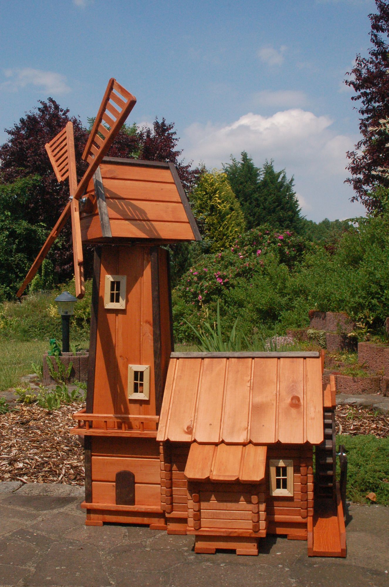Windmühle mit integrierter Wassermühle - Ansicht 4