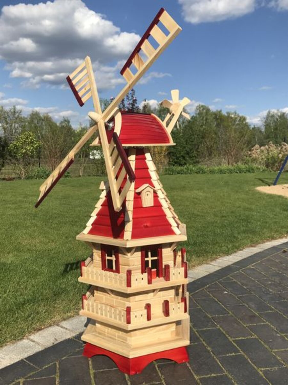 Norddeutsche Holzwindmühle mit Lamellendach | dreistöckig, 140 cm hoch - auch mit Solarbeleuchtung | Windmühle, Windmühlen, Gartenwindmühle. - Ansicht 2