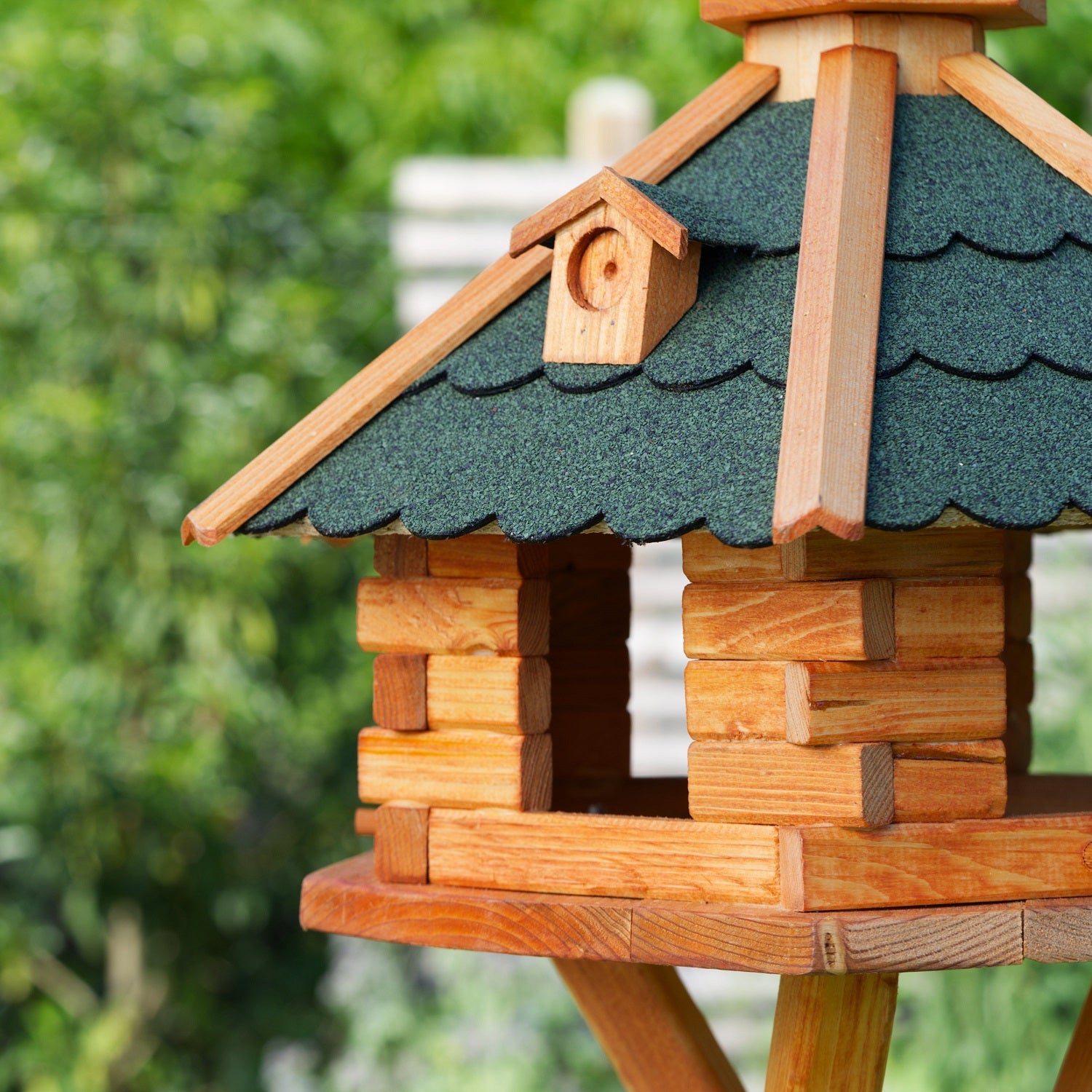 I Futterstation - Holz & farbiges Dach - 55 x 37 cm - Ansicht 10