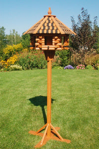 Vogelhaus XXL, Futterhaus 65 x 50 cm imprägniert, Holzschindeldach in braun-schwarz, mit oder ohne Vogelhausständer, V15XXL - Ansicht 3
