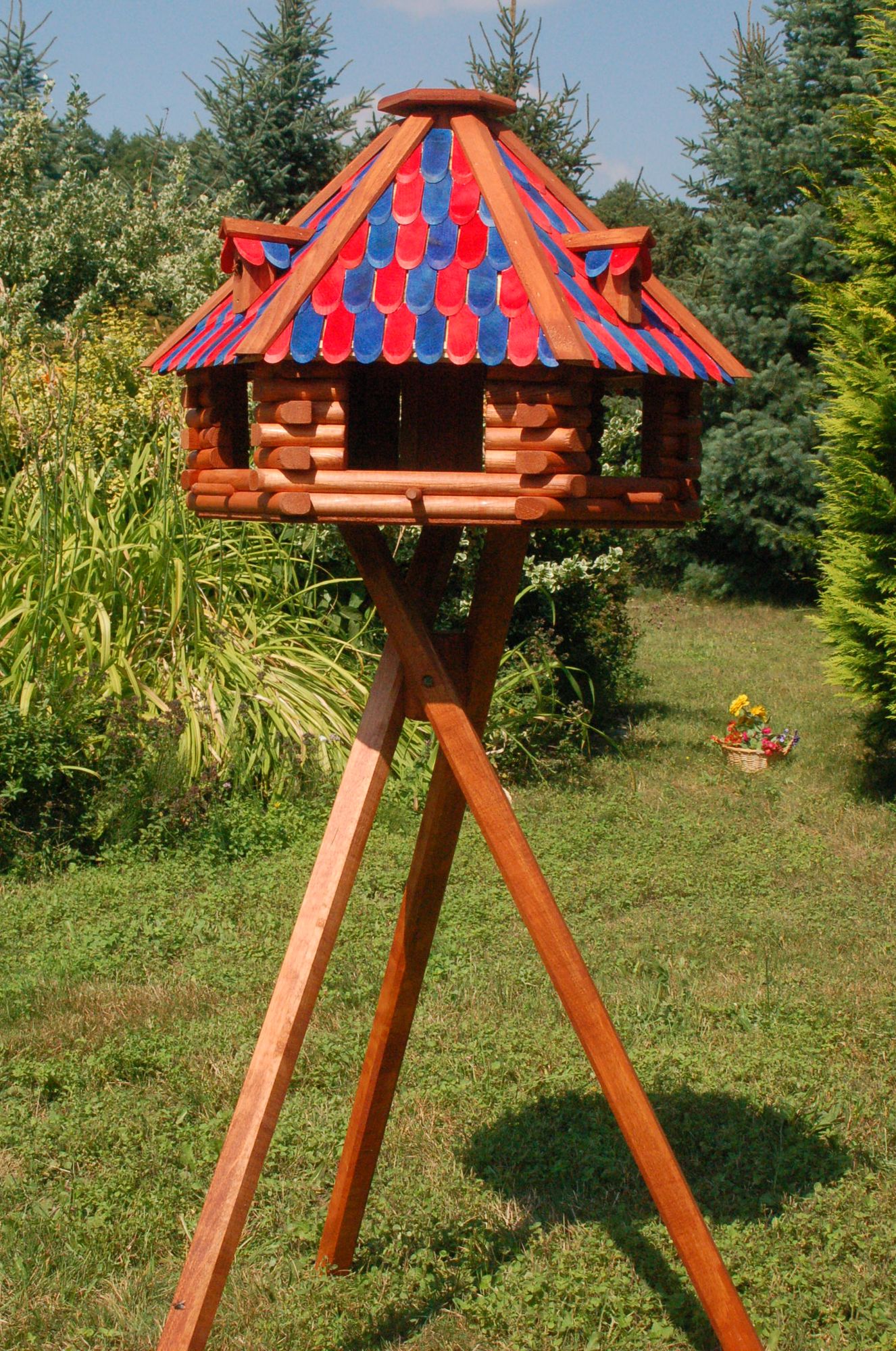 XXL Luxus Vogelhaus mit Solarbeleuchtung absoluter Blickfang, Vogelfutterhaus aus Holz, V13 XXL mit Ständer - Ansicht 4