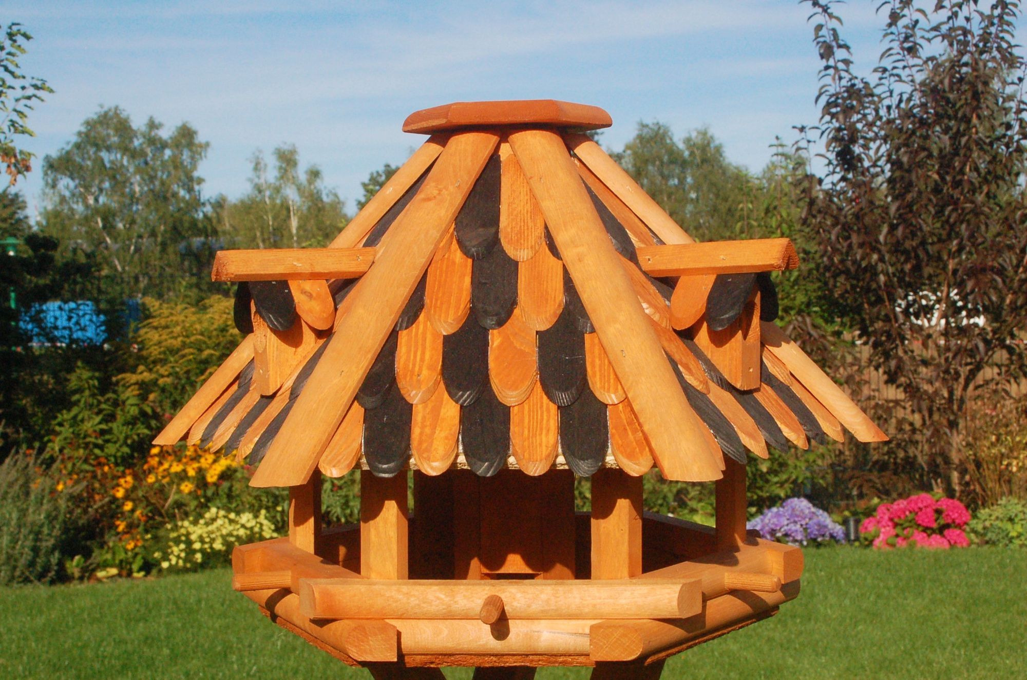 XL Luxus Vogelhaus, wahlw. mit Solar / Ständer, braun schwarze Holzsch., Holz, V13 offen - Ansicht 3