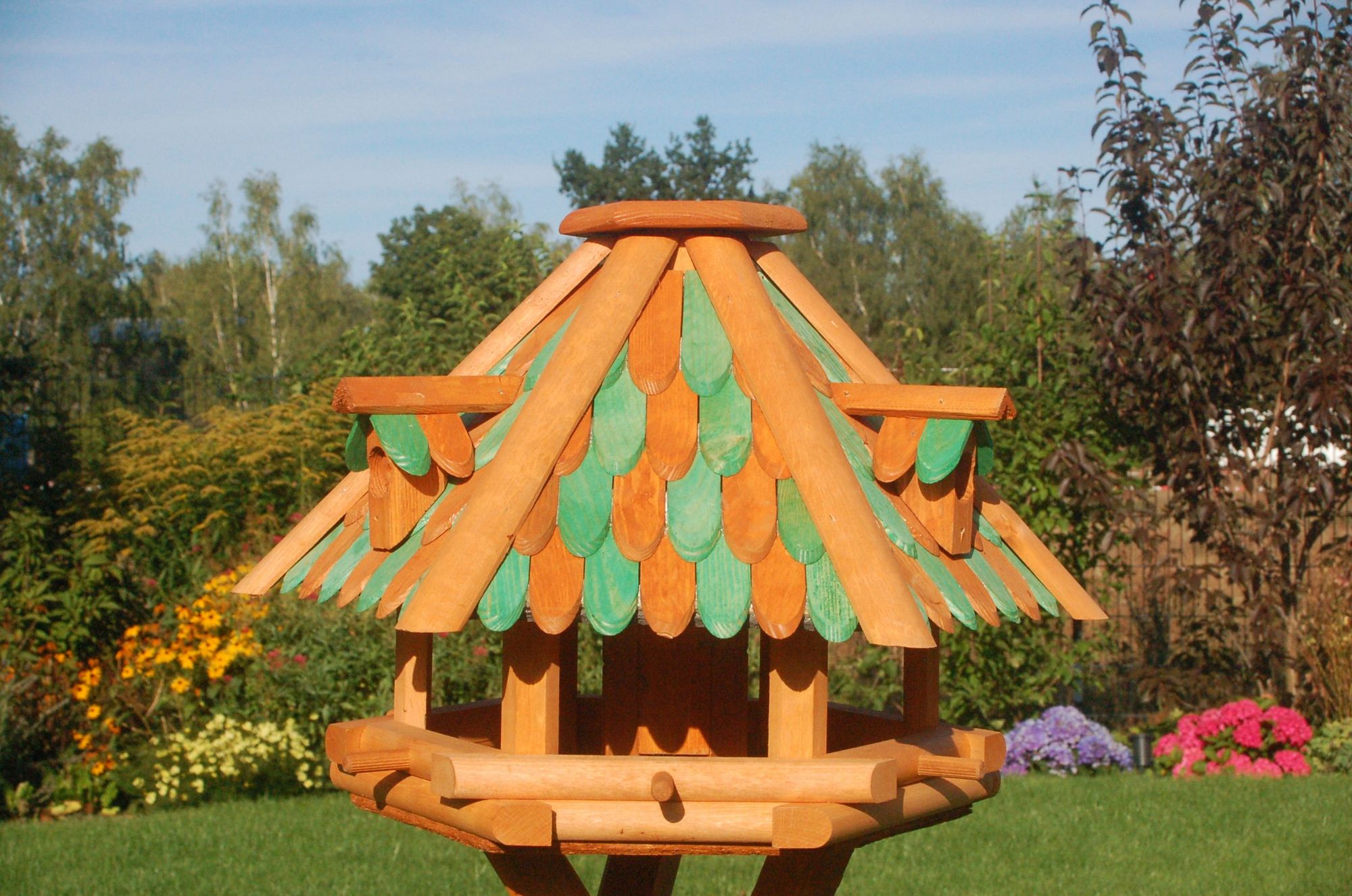 XL - XXL Luxus Vogelhaus, wahlw. mit Solar / Ständer, absoluter Blickfang, Vogelfutterhaus aus Holz, V13 - Ansicht 2