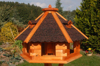 Riesiges XXL Vogelhaus, Futterhaus 67 x 45 cm imprägniert, Bitumschindeldach verschiedene Farben wählbar, mit oder ohne Vogelhausständer, V18 - Ansicht 3