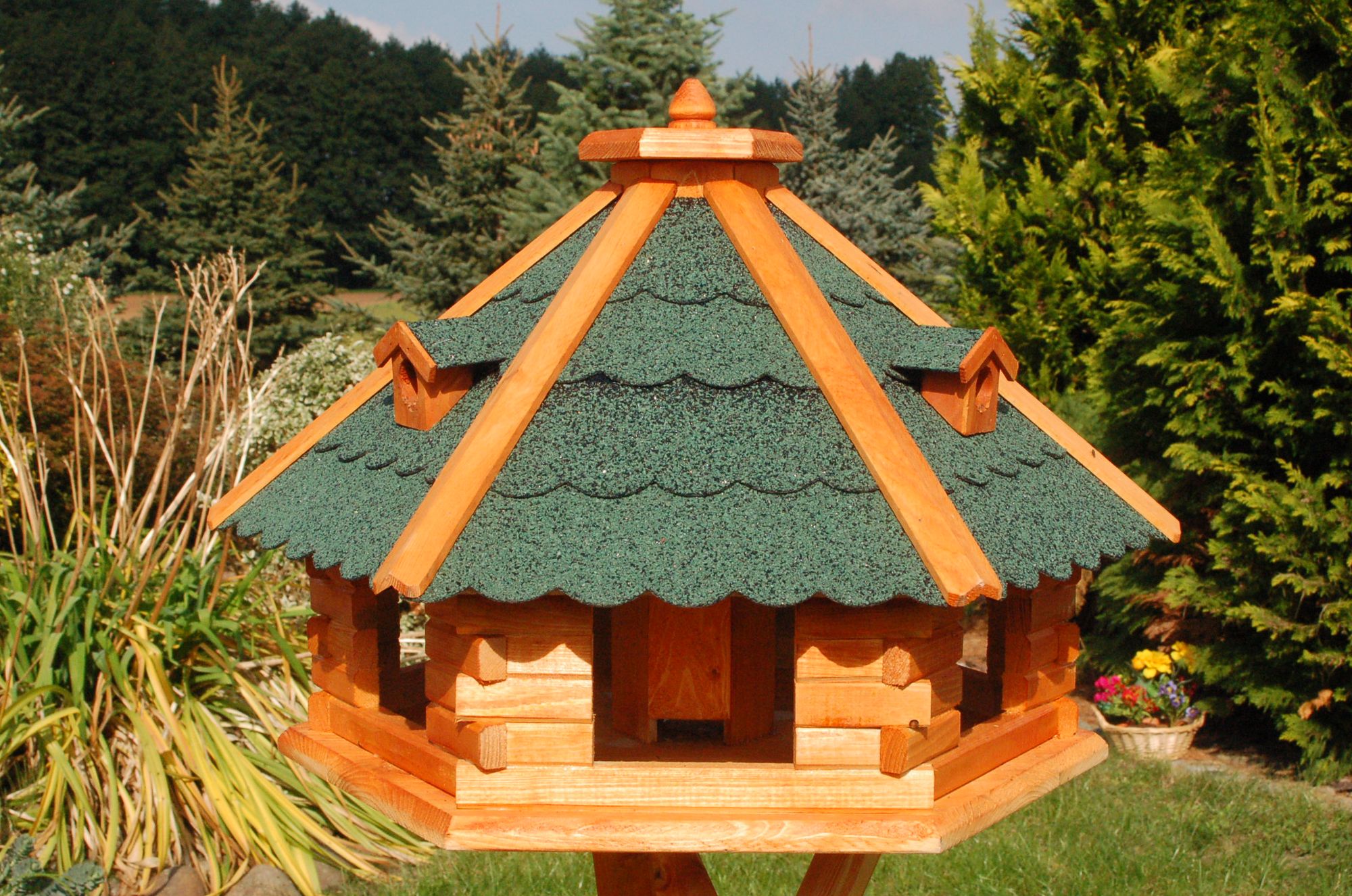 Riesiges XXL Vogelhaus, Futterhaus 67 x 45 cm imprägniert, Bitumschindeldach verschiedene Farben wählbar, mit oder ohne Vogelhausständer, V18 - Ansicht 5