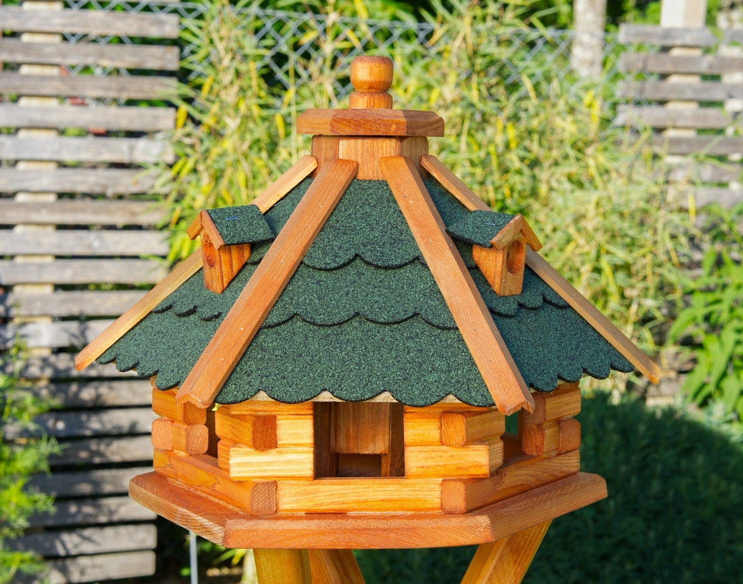 H Vogelhäuschen - Holz & buntes Dach - 46 x 32 cm - Ansicht 5