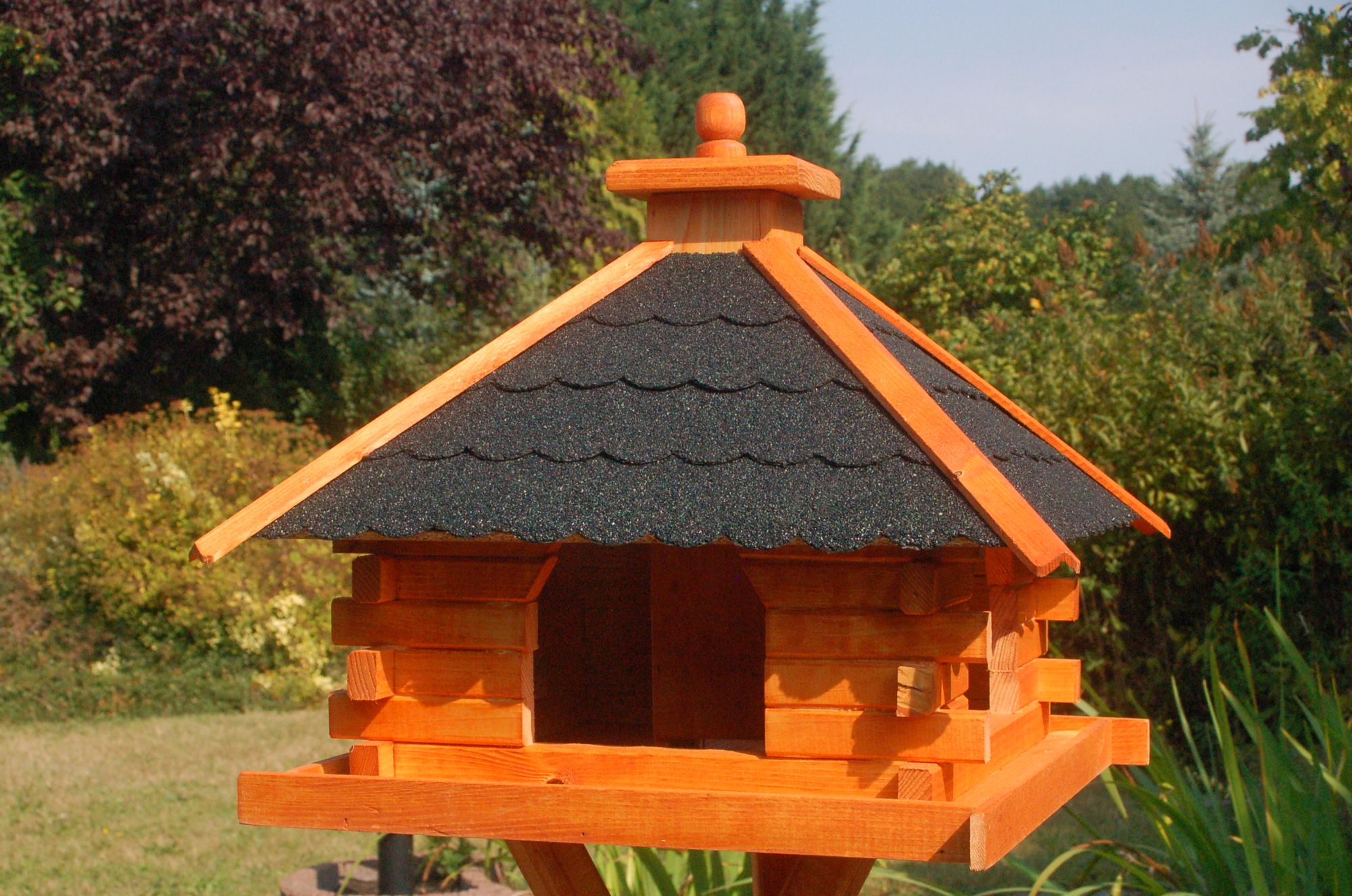 XXL Futterhaus Vogelhaus mit Bitumenschindeln versch. Dachfarben wahlweise mit oder ohne Vogelhausständer V20 - Ansicht 2