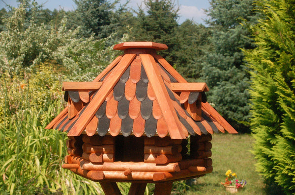 Futterhaus / Vogelhaus mit Holzschindeln und Gauben verschiedene Dachfarben und Solarbeleuchtung wählbar, V13