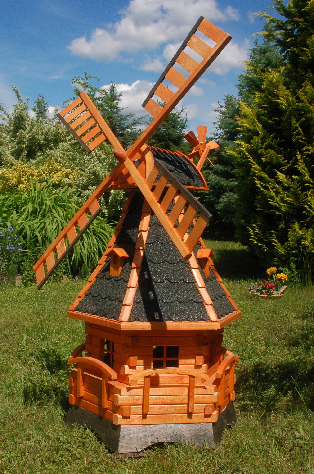 Deko-Windmühlen aus Holz in verschiedenen Farben – Höhe 1,4 m - Ansicht 2